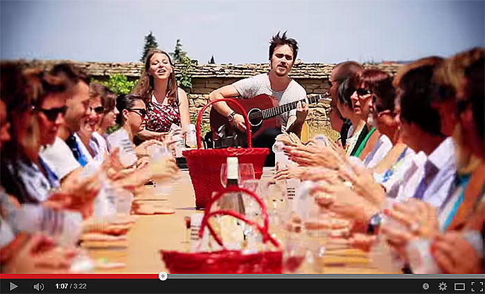 Cup song - Tous aux « Fantastic Picnic » en Bourgogne.