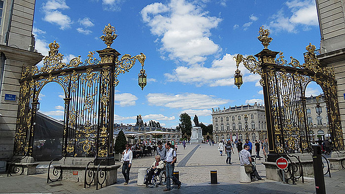 Place Stanislas : les grilles de Jean Lamour par fidber (CC/by/2.0).