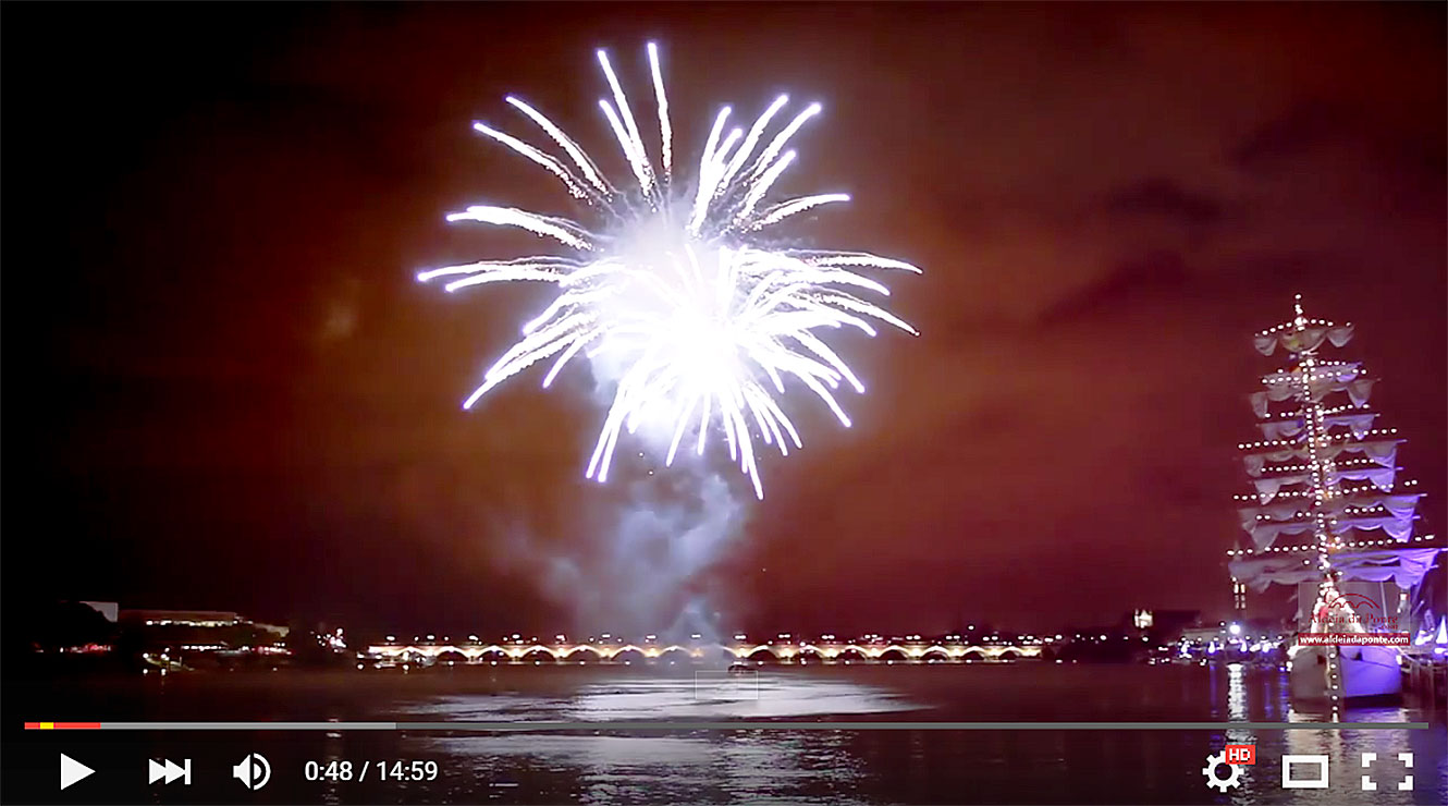 Bordeaux Fête le Fleuve 2013 - Feu d'artifice.