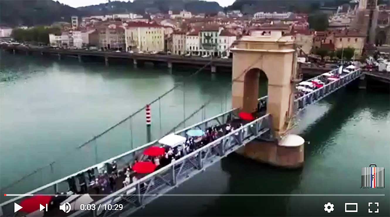 La passerelle de l'Agora des Chefs