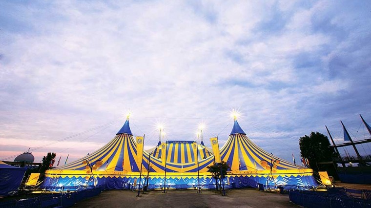 Le Cirque du Soleil est une entreprise québécoise de divertissement artistique spécialisée en cirque contemporain fondée en 1984 à Baie-Saint-Paul par deux anciens artistes de rue, Guy Laliberté et Daniel Gauthier. Son siège social se trouve à Montréal, au Québec, dans le quartier Saint-Michel.