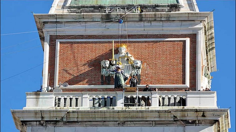 Le vol de l'Ange est l'un des évènements majeurs marquant le début des festivités du carnaval de Venise,