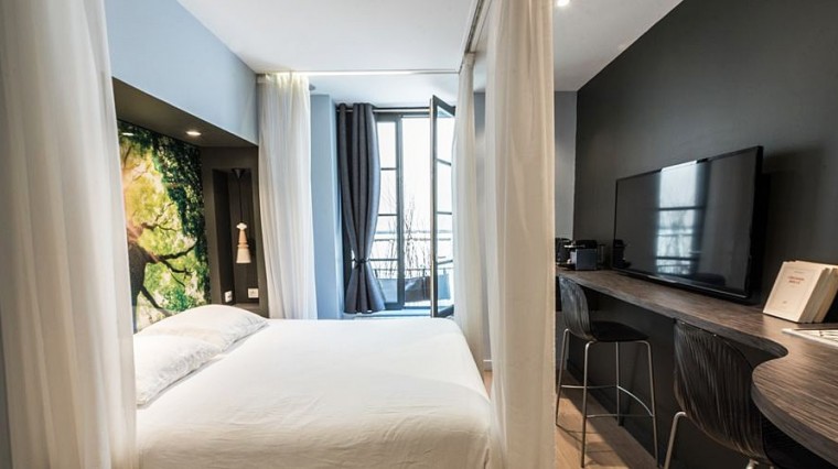 La suite Sequoia. 20m2. 26 Rue Sala, 69002 Lyon.