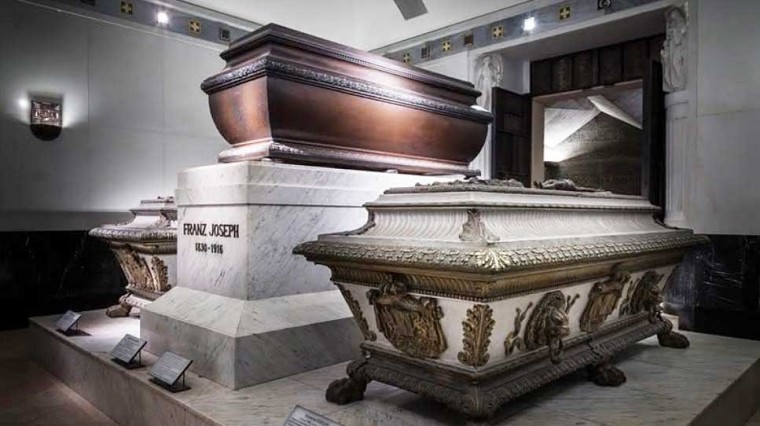 Tombeaux de l'empereur François-Joseph Ier, de l'impératrice Élisabeth et du prince héritier Rodolphe.