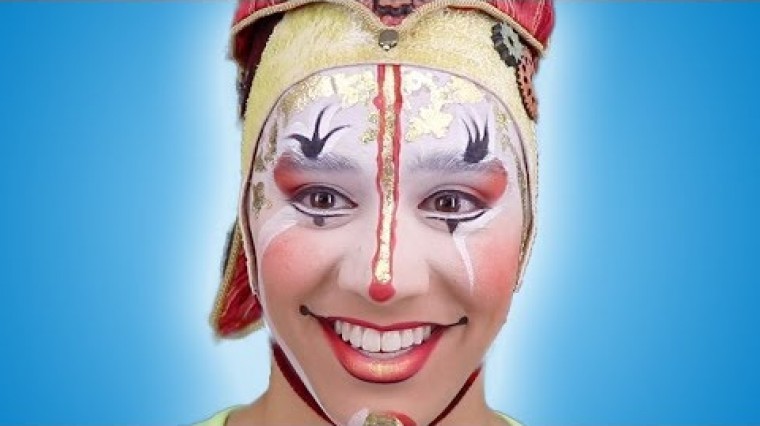 Tutoriel original du Cirque du Soleil présenté par le maquilleur Kyle Cragle.