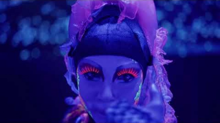 Dans l’aventure épique d’un jeune marin à l’imagination débordante.