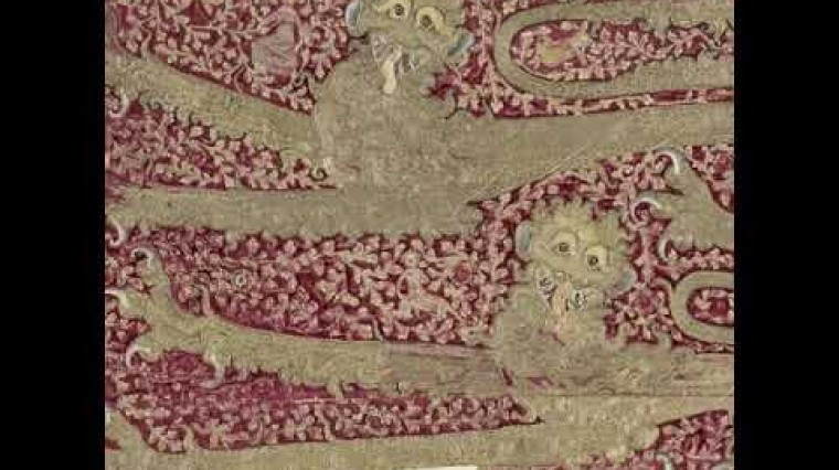 La broderie à fils de soie, d’or et d’argent est l’un des arts les plus précieux