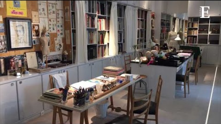 Pendant 30 ans, le 5 avenue Marceau dans le XVIe arrondissement parisien a abrité la maison Yves St Laurent.