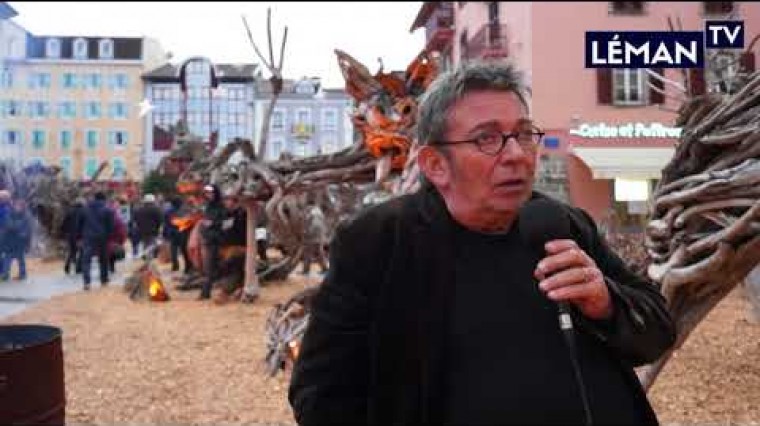 Alain Benzoni, directeur du Théâtre de la Toupine et créateur du Village des Flottins. Ce village de Noël constitué de sculptures en bois flotté est installé chaque année pour les fêtes depuis 2007 à Evian les Bains (74).